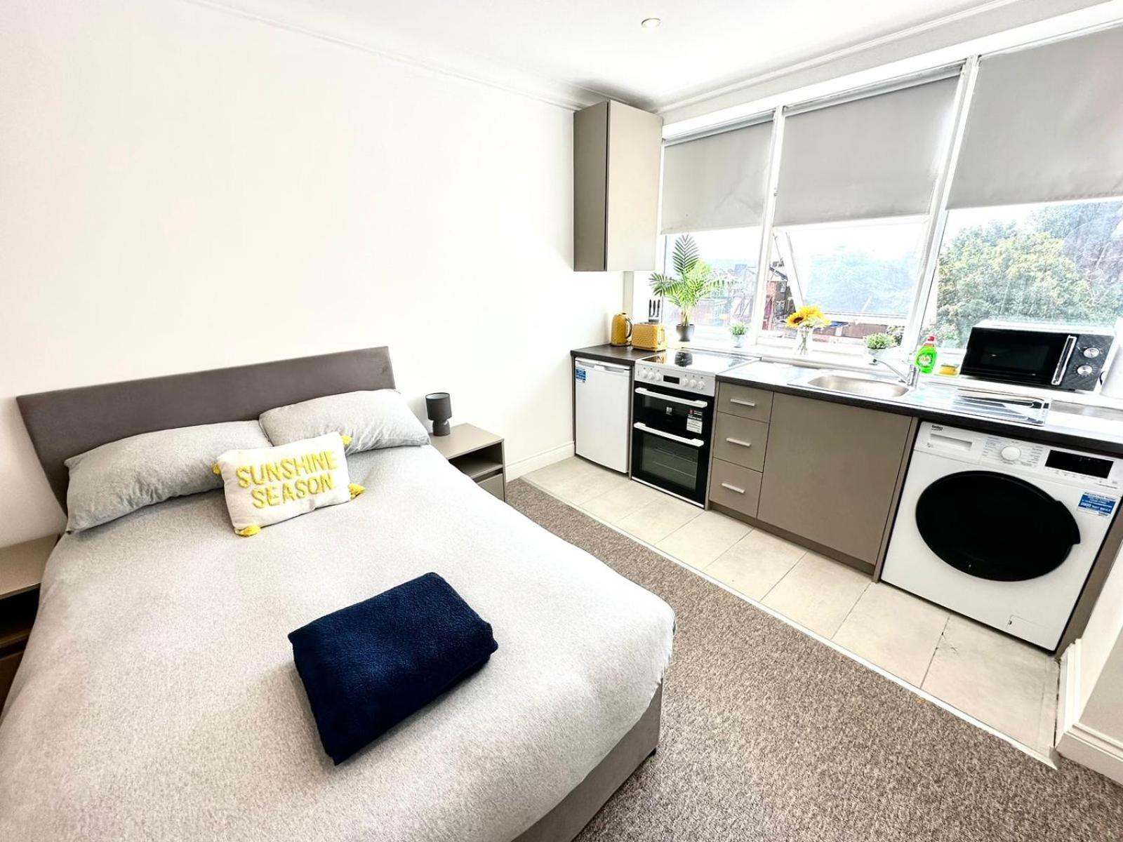 Sunny Modern, Private Apartment,15 Mins To Central London Hendon Exterior foto